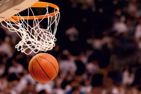 九游体育入口 -全明星赛四强战激情夜！郭艾伦里突外投，武汉三镇鏖战本菲卡