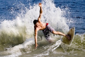 九游首页 -莱万多夫斯基爆冷击败日本队，逆转引爆全场！